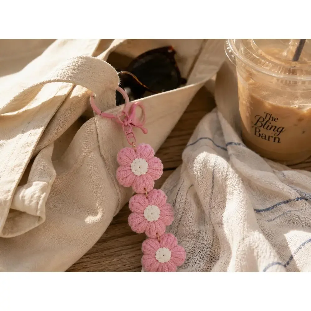 Bloom & Go Crochet Daisy Charm
